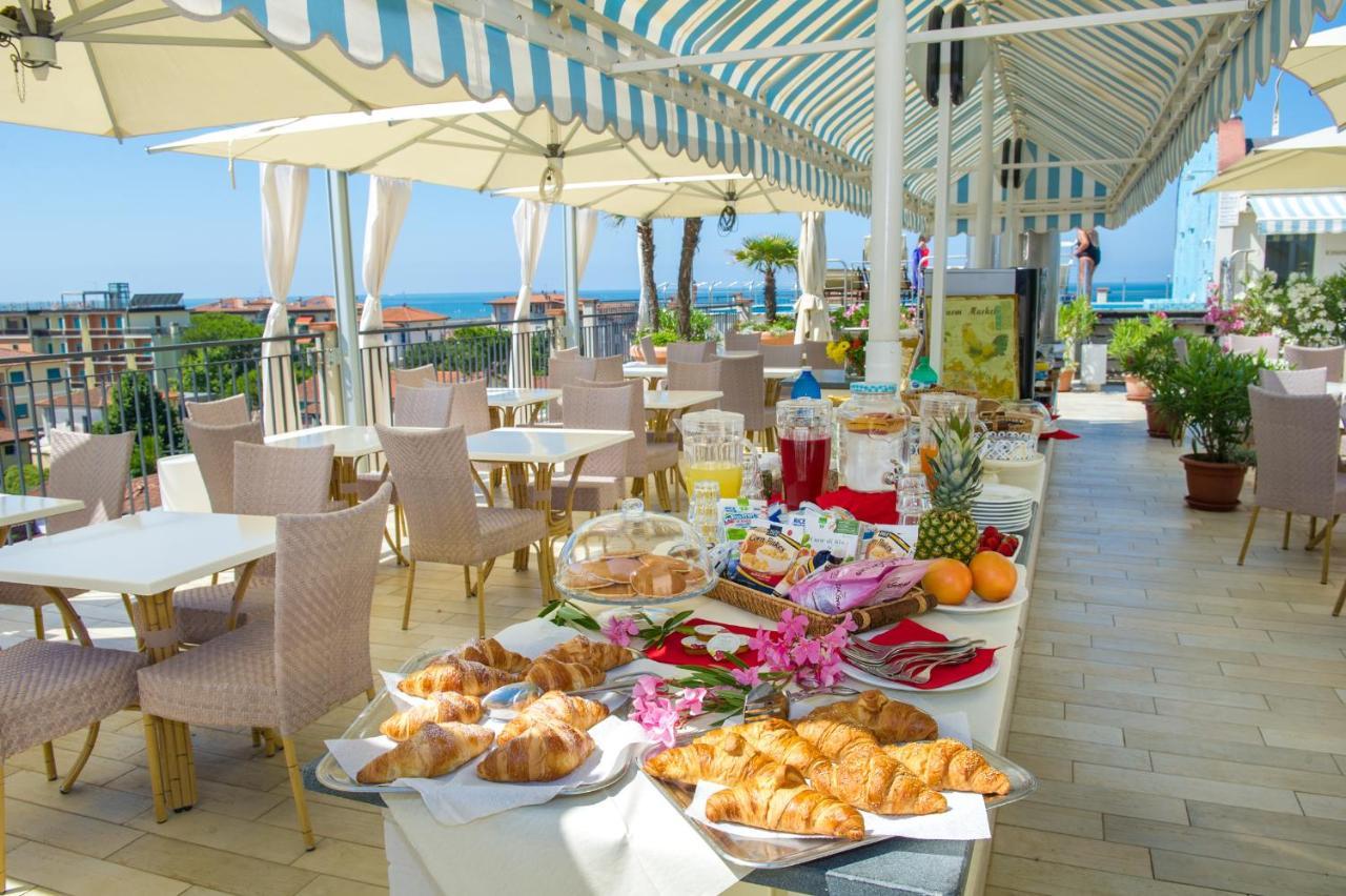 Hotel Nuova Sabrina Marina di Pietrasanta Exterior foto